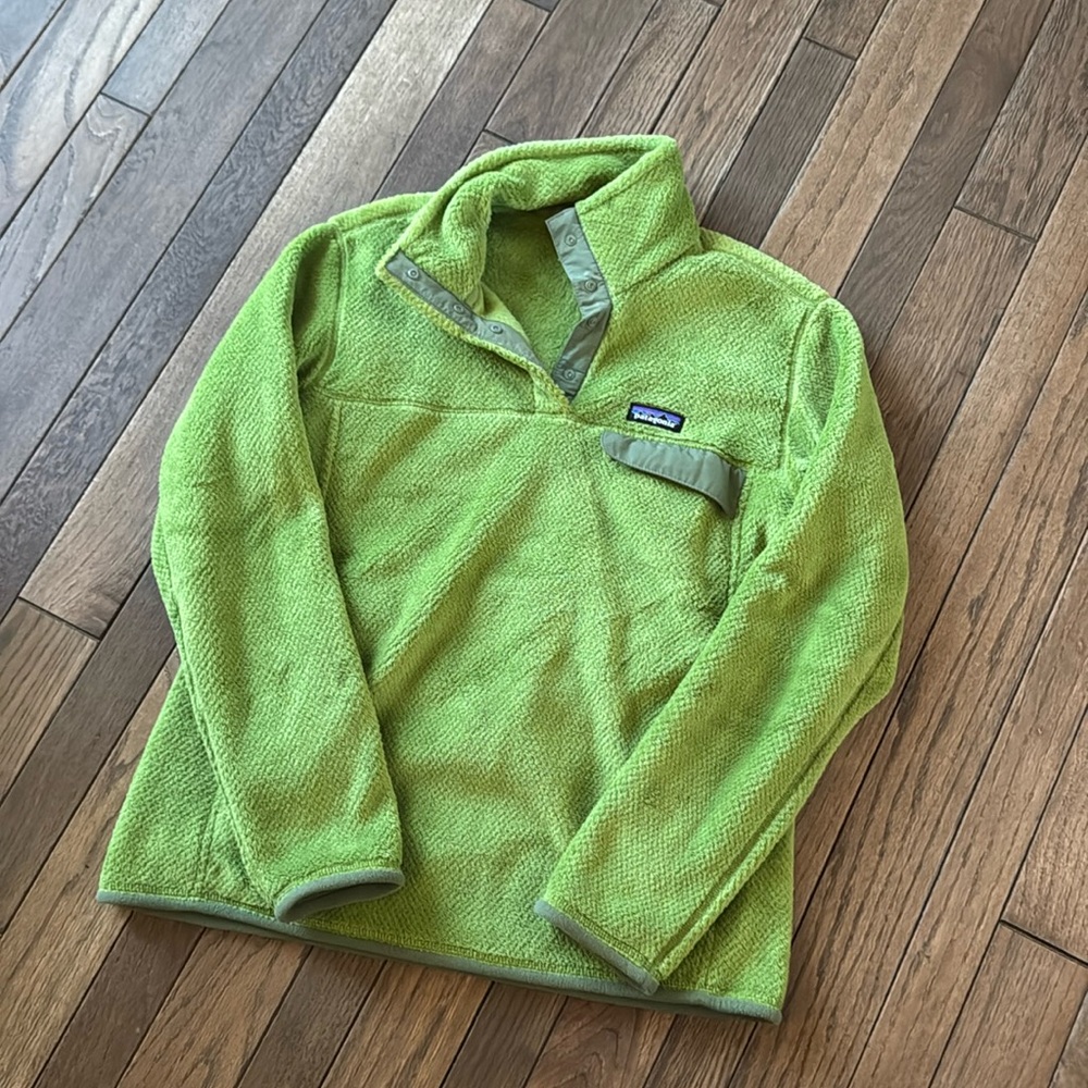 Women’s Patagonia pullover